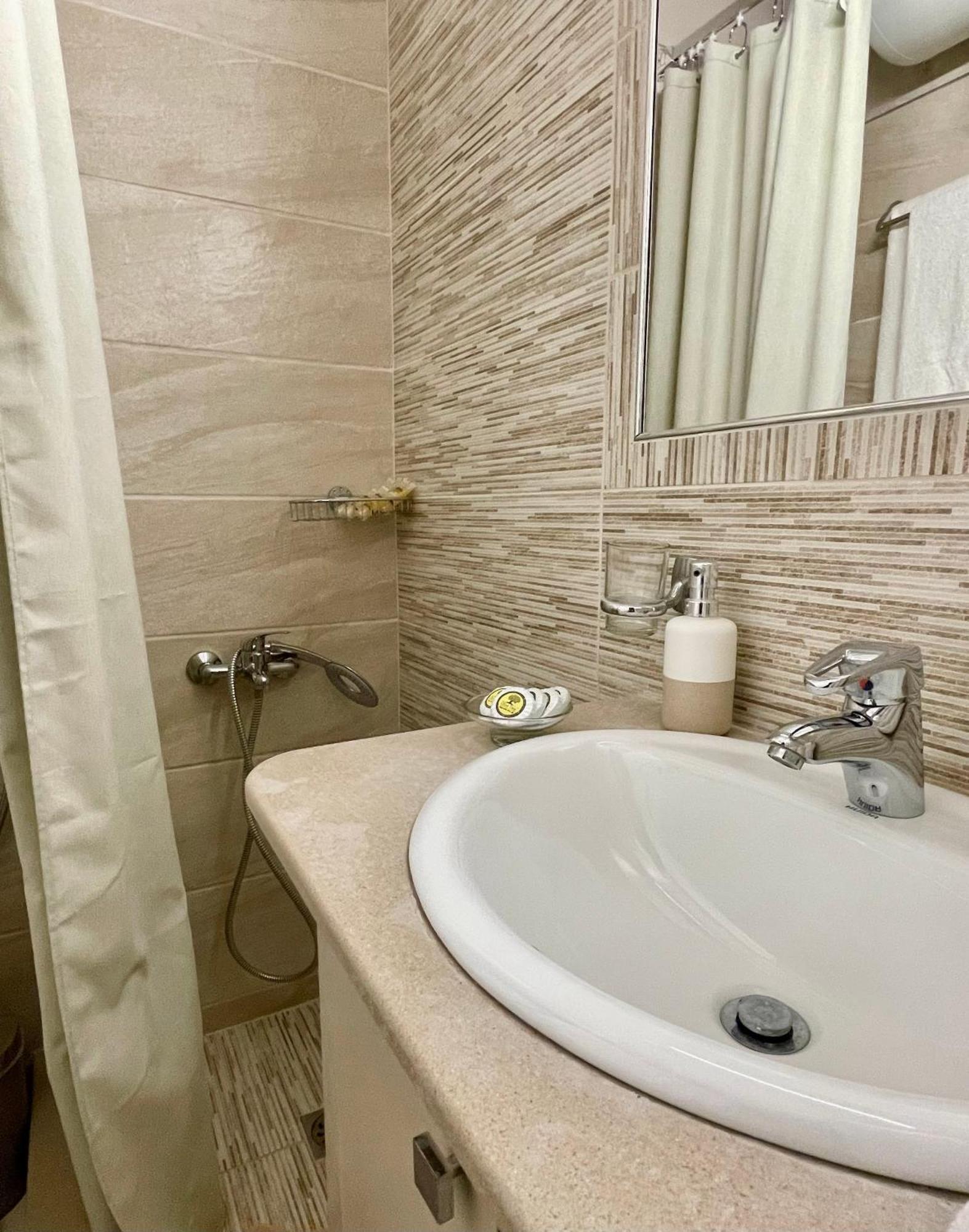 Remvi Deluxe Apartment 104 With Sea View Kárpatos Exterior foto